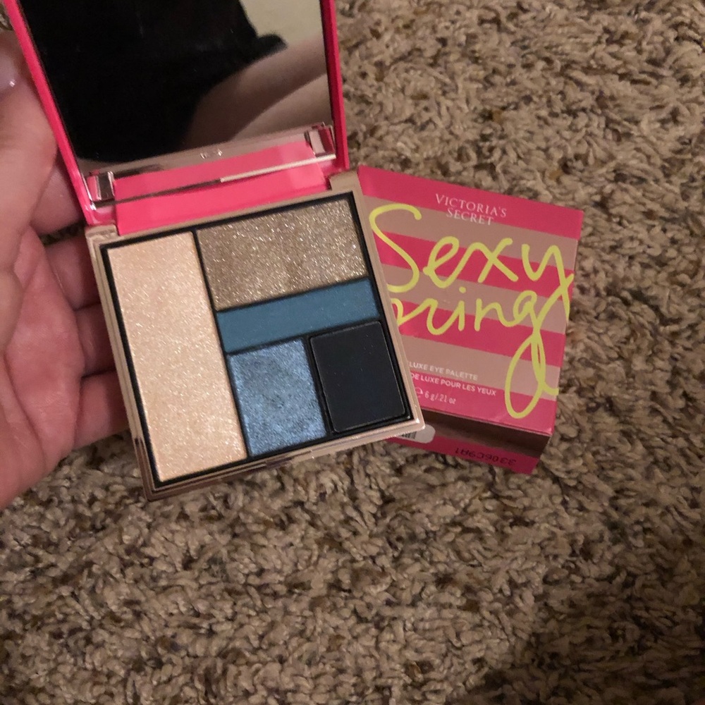 VS eyeshadow pallets
